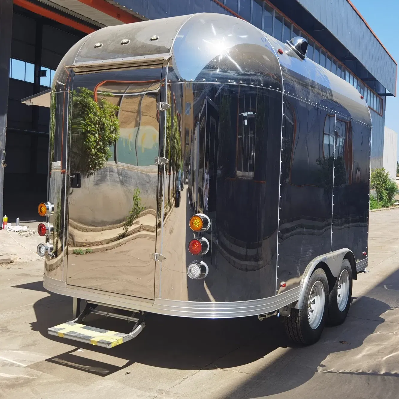 Мобильный фастфуд трейлер с кофейным фургоном 6