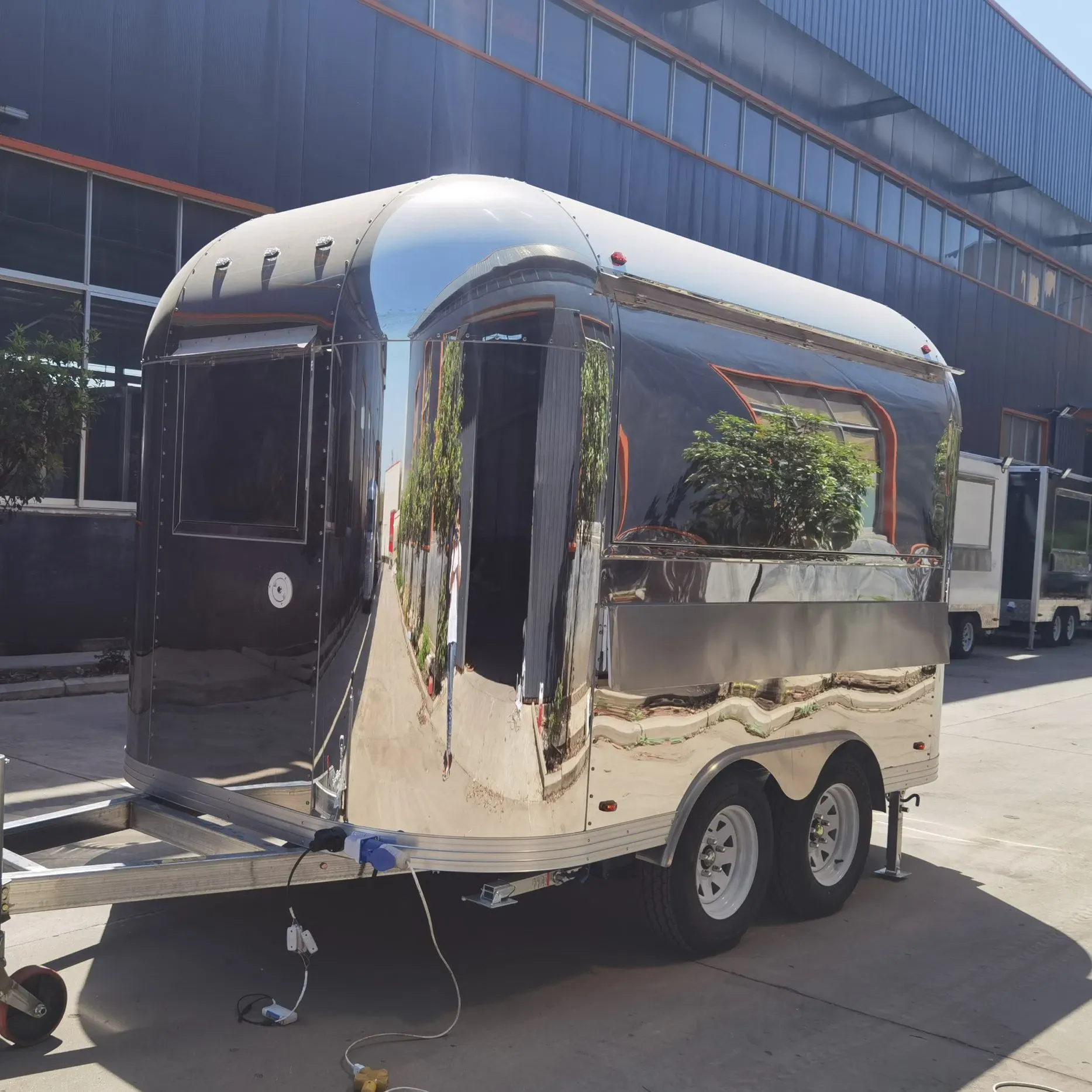 Мобильный фастфуд трейлер с кофейным фургоном 2