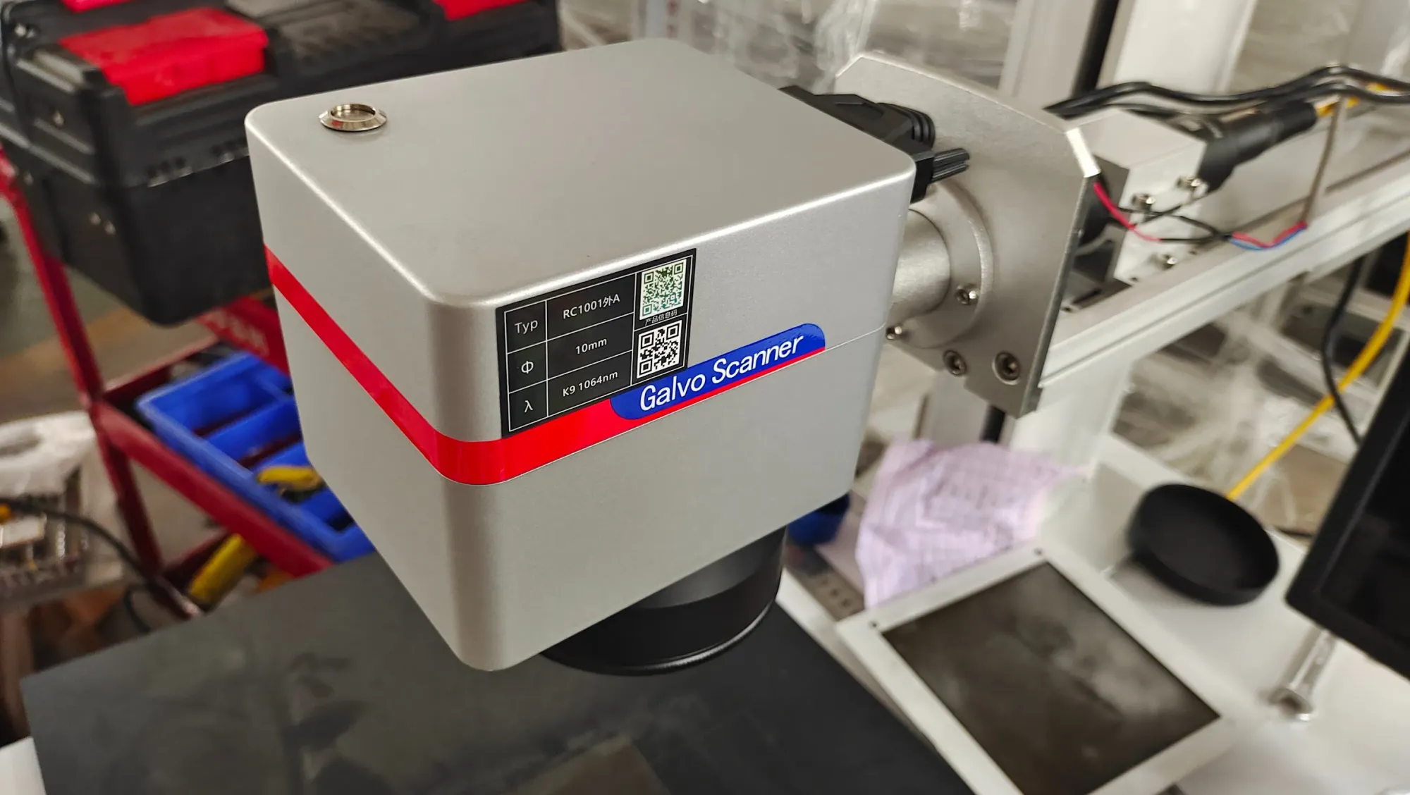 Профессиональный лазерный принтер для гравировки металлических серийных номеров 4