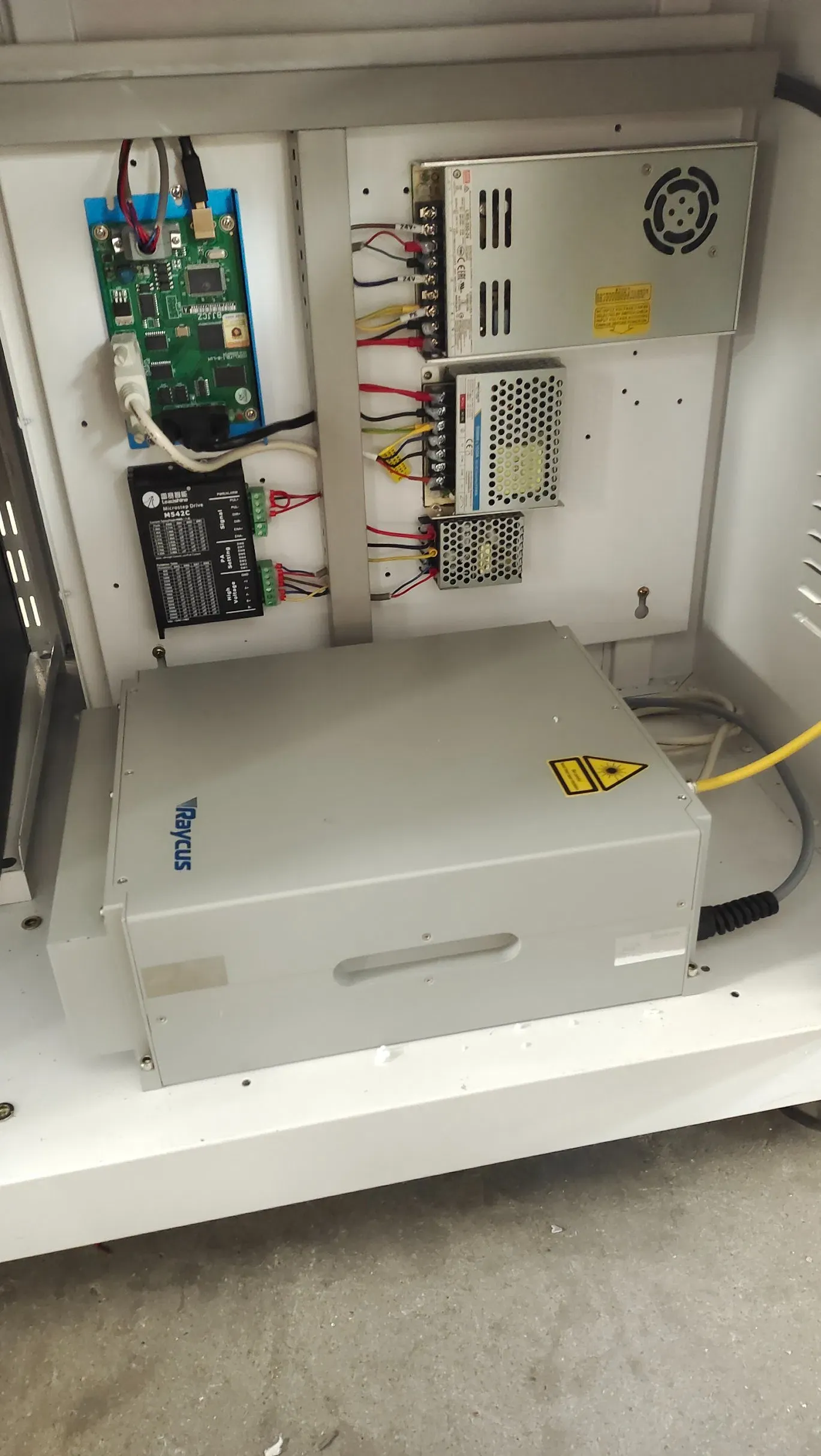 Профессиональный волоконный лазерный гравировщик и резак 50W 5