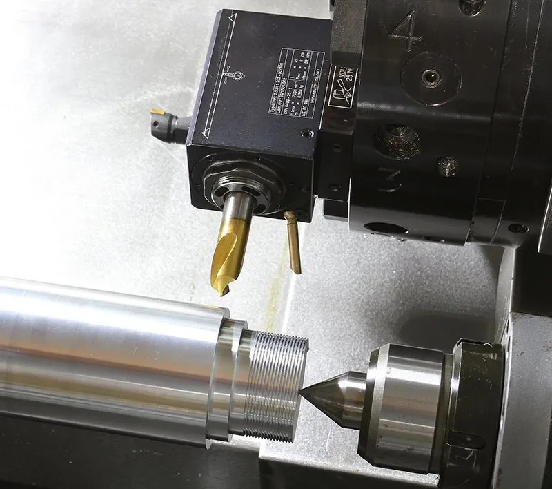 Токарный станок с ЧПУ, токарный центр с числовым программным управлением 3