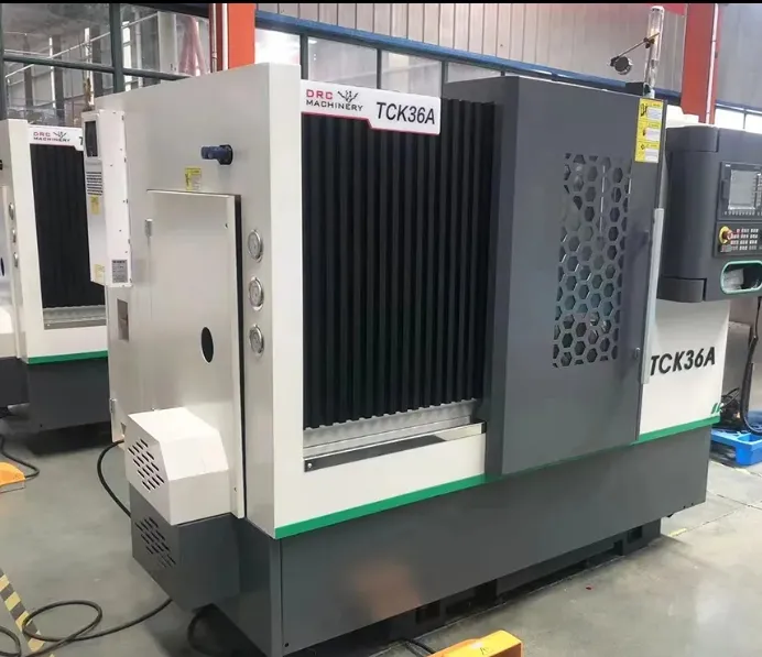 Профессиональный Горизонтальный Токарный Станок Tck6340 с Наклонной Кроватью 2