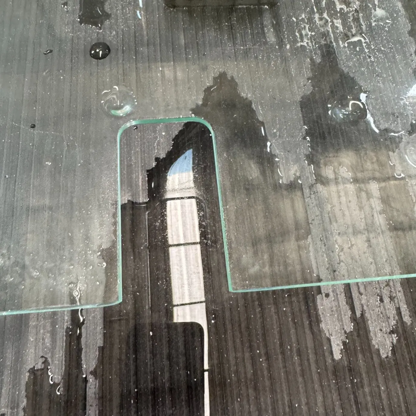 Корпус моторного узла для первого полностью автоматического трехосевого ЧПУ станка для фрезерования стекла 3