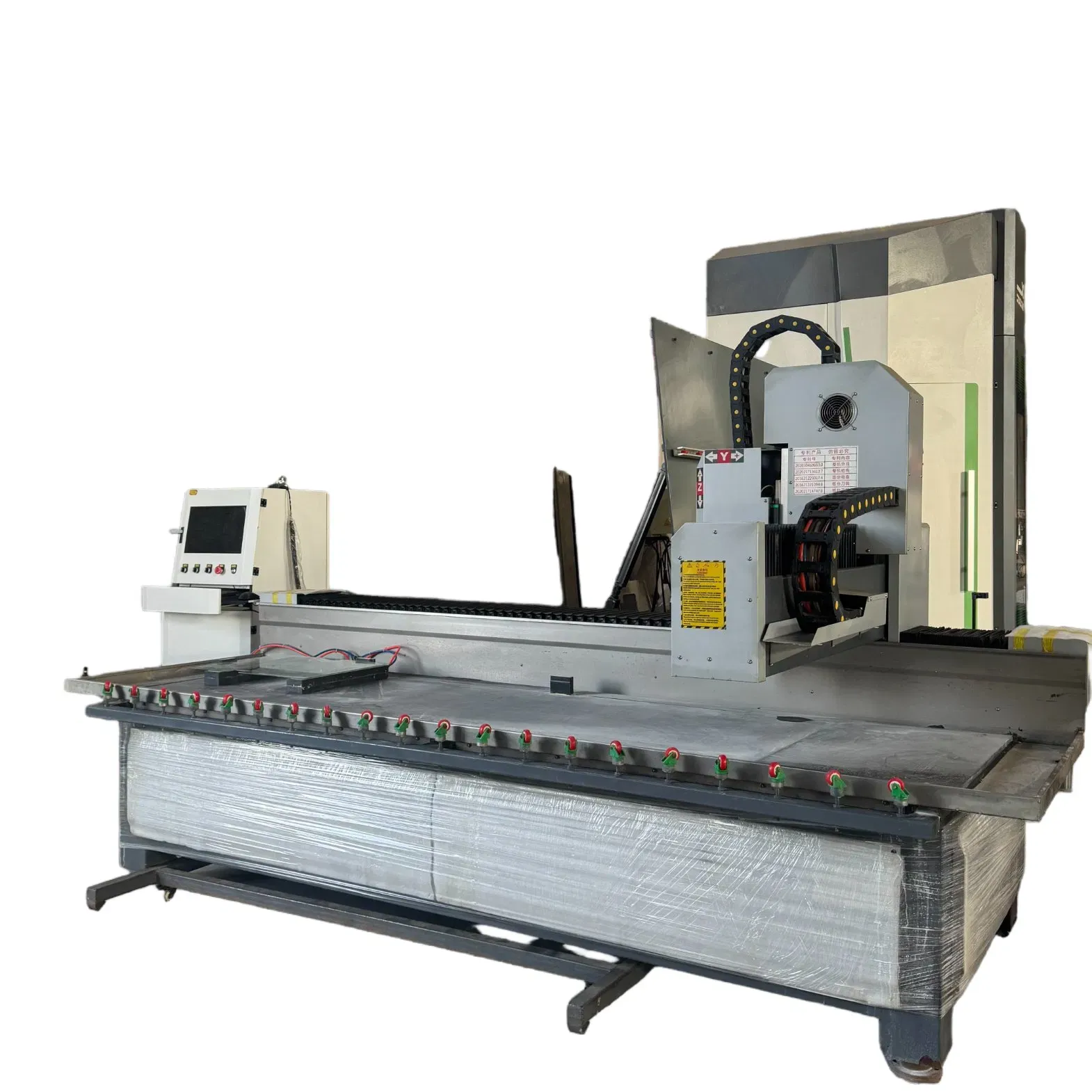 Автоматический трехосевой станок с ЧПУ для фрезерования стекла 6