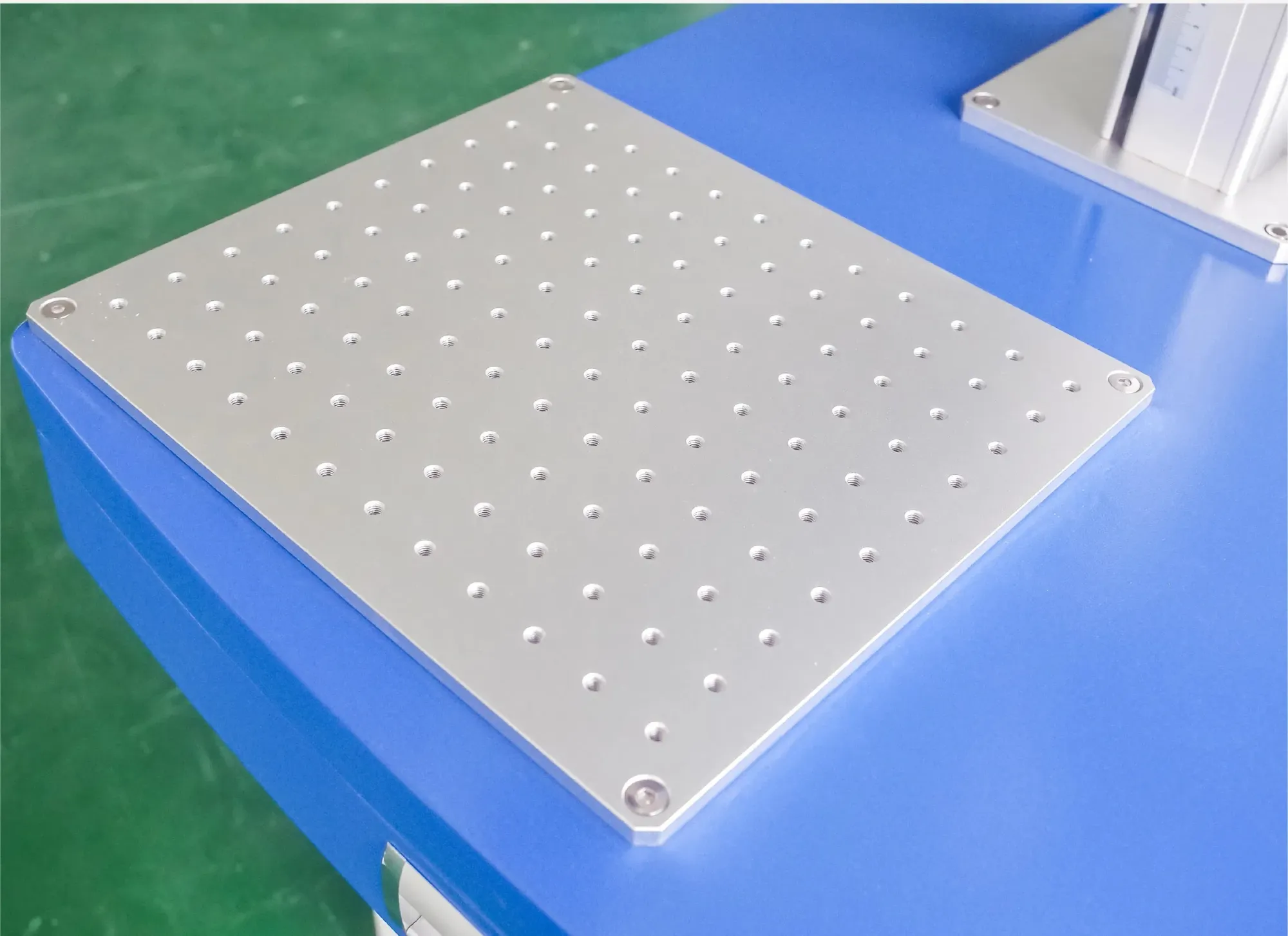 УФ лазерный маркер для неметаллов и металлов XH-UV 4