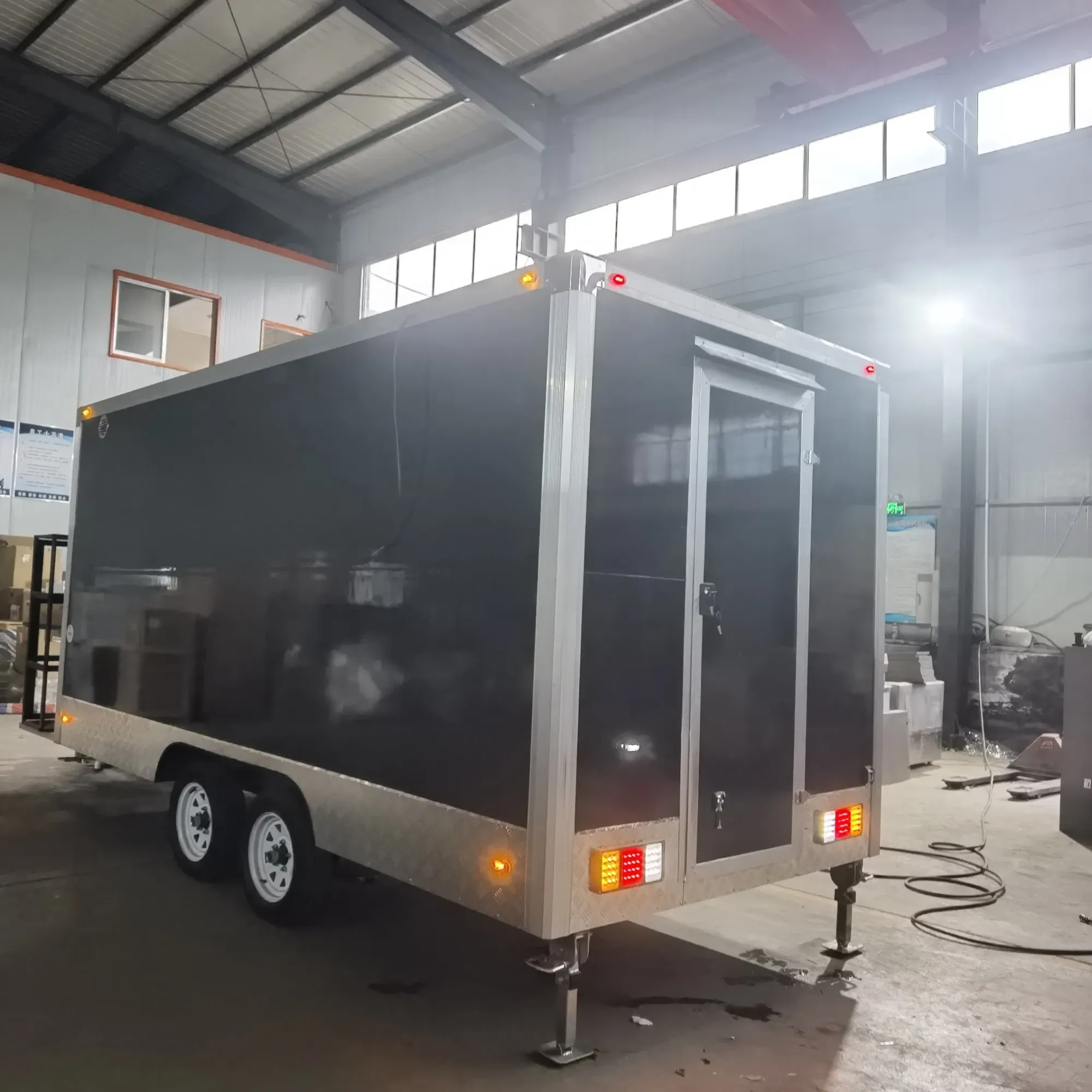 Мобильный прицеп для пищевых продуктов, фудтрак, уличный фуд-трак на продажу 3