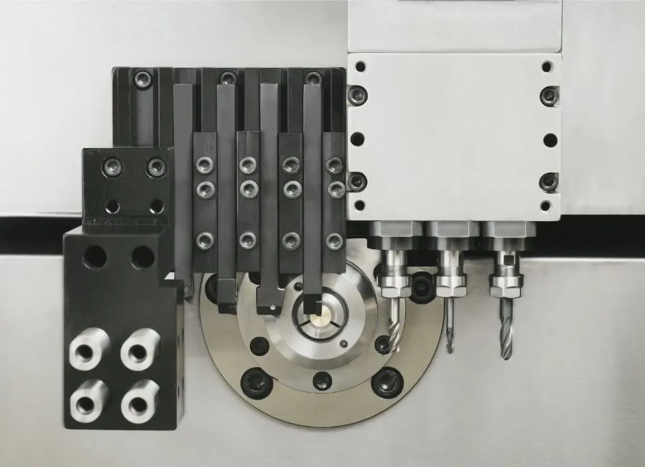 Вертикальная ганг-расположение Ck1113 ЧПУ швейцарский токарный станок с многофункциональными возможностями 2