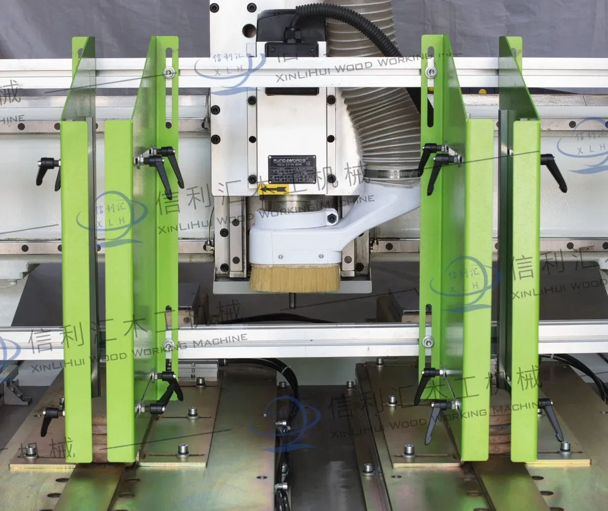 Автоматический фрезерный станок с копиром для резьбы по дереву 6