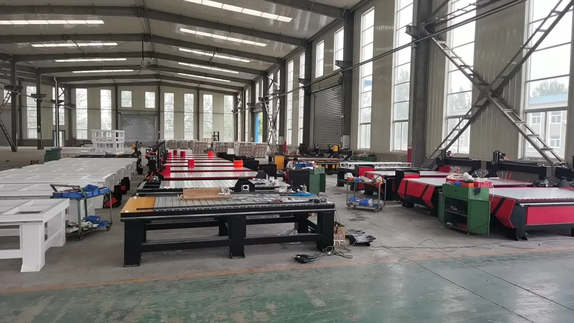 ЧПУ фрезерный станок для деревообработки ZD1325 4