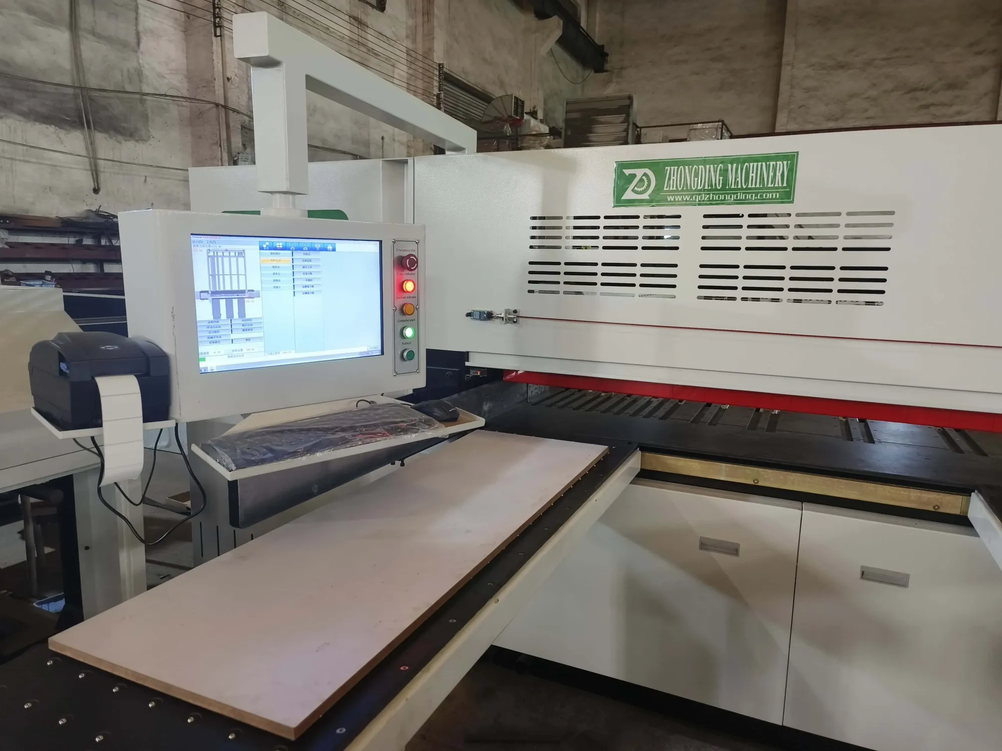 Автоматический станок с подачей, прецизионная ЧПУ компьютерная панельная пила MJ330 2