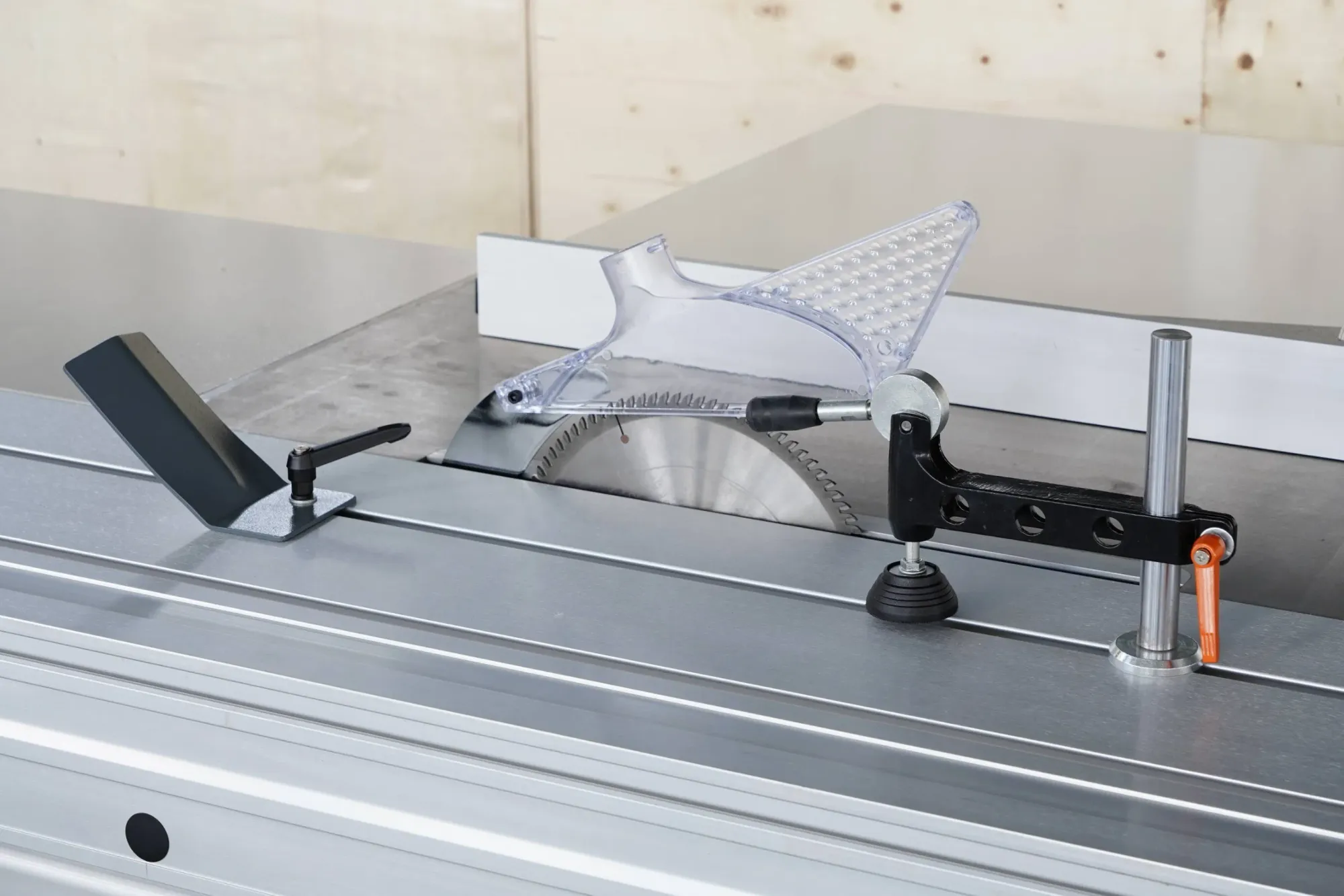 Профессиональная ленточная пила со столом ZD3200 3