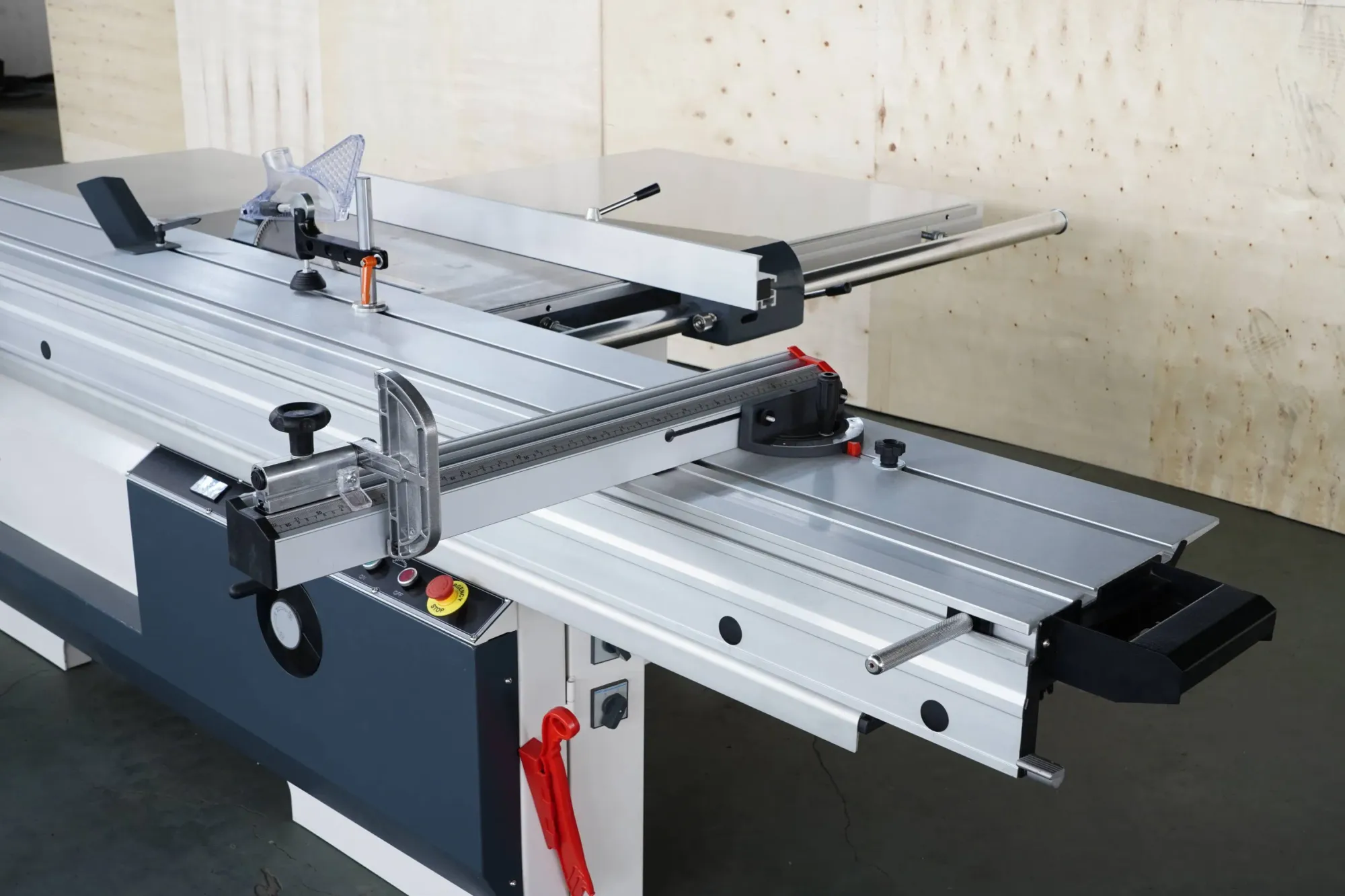 Профессиональная ленточная пила со столом ZD3200 4