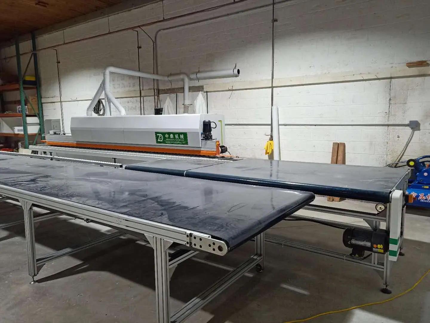 Автоматическая машина для оклейки кромки из ПВХ для высококачественной деревянной мебели 4