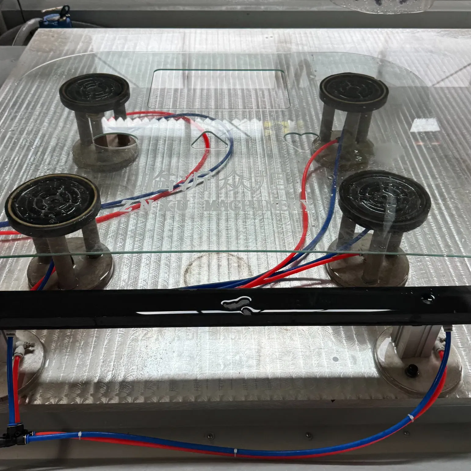 Промышленный горизонтальный станок с ЧПУ для резки, сверления и фрезерования стекла 4