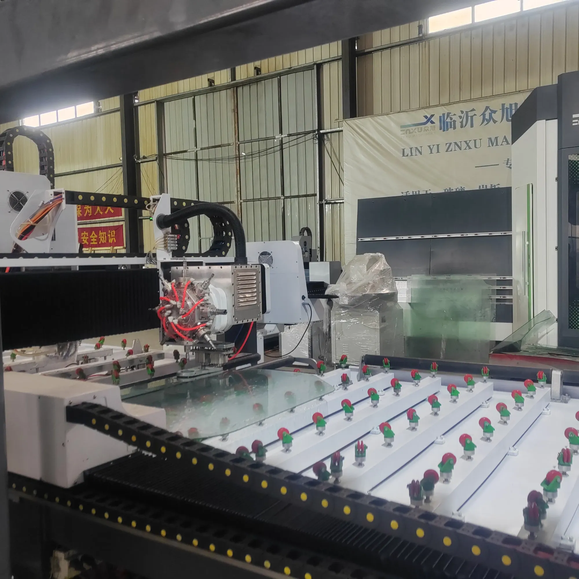 Профессиональный ЧПУ сверлильно-фрезерный станок ZXLB-2000