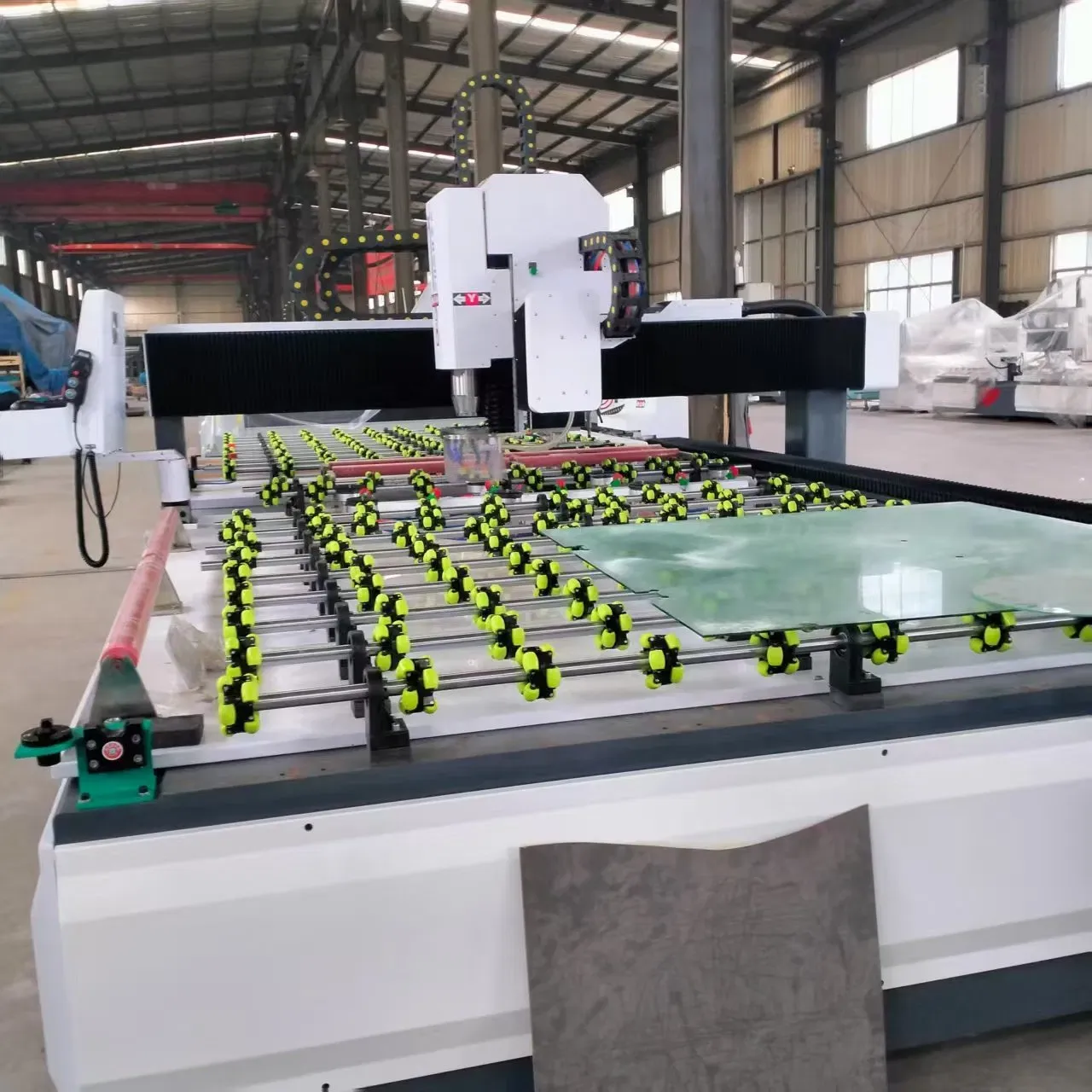 Профессиональный станок для резки и сверления стекла ZXLB-ZXK81200 4