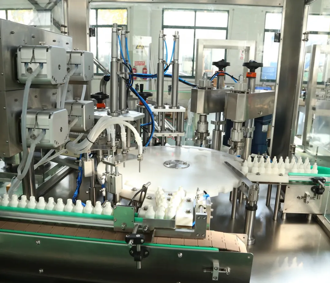 Автоматическая поршневая наполнительная машина для жидкостей 6