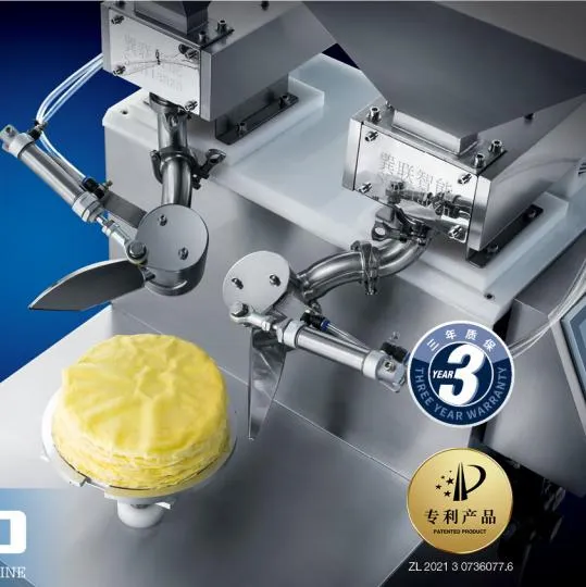 Промышленная машина для украшения тортов с начинкой, глазурью и посыпкой 3